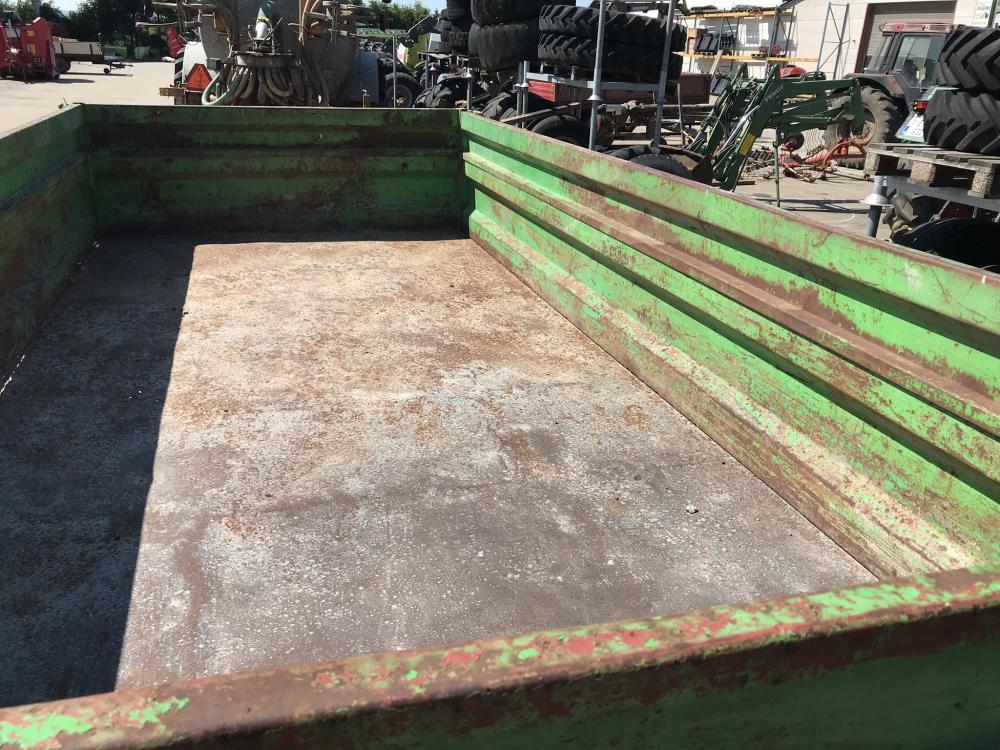 Benne , 5 t , joskin , basculante , remorque