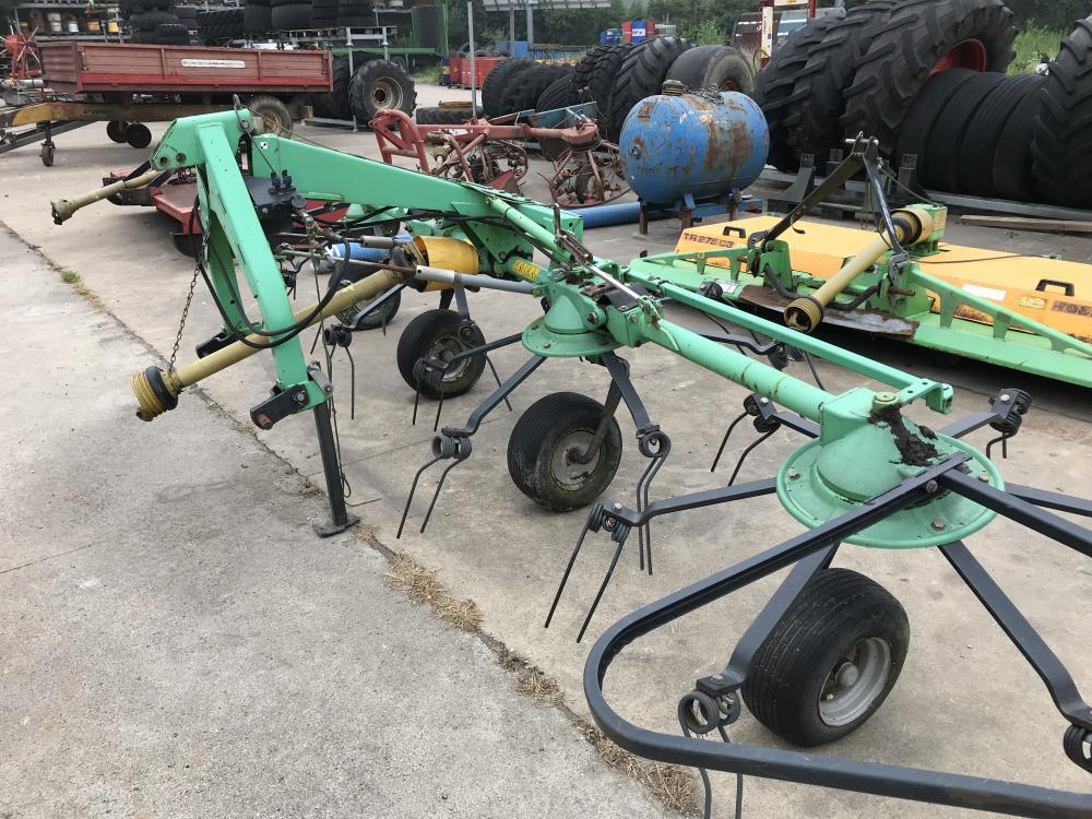 Faneuse , 4 toupies , 5,40 , hydraulique