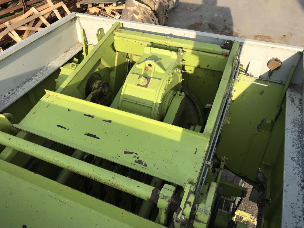 Presse , claas , quadrant 1200,
