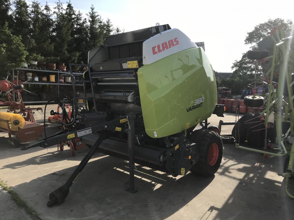 Claas , variant 380,presse , balles ronde