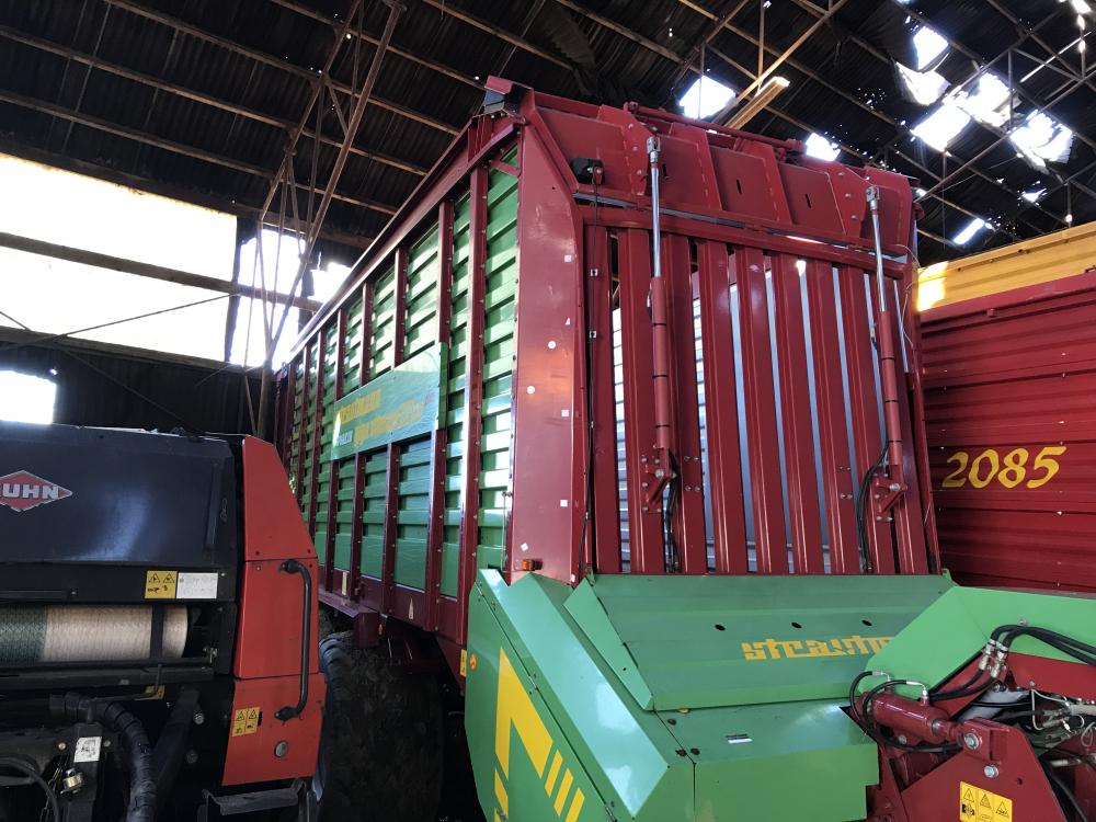 Auto chargeuse , Strautmann , vitesse , tandem