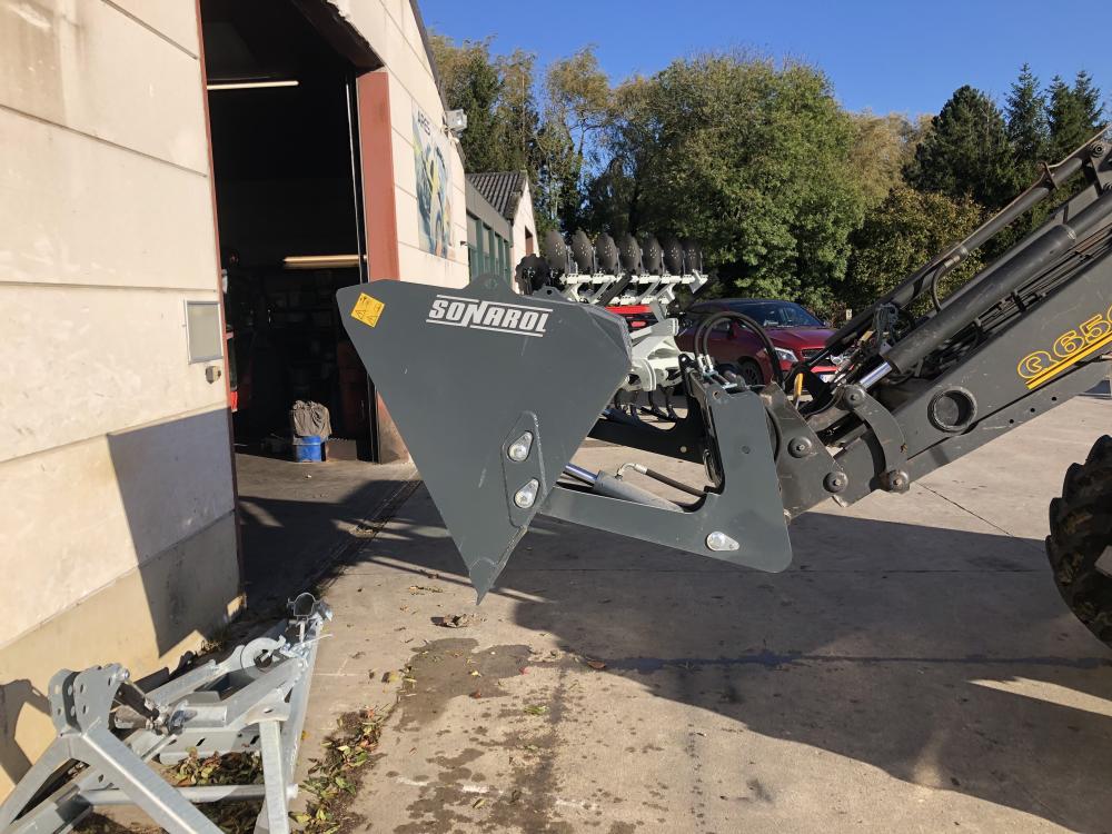 Bac Deversement en pointe , 1,60 m , euro , stock
