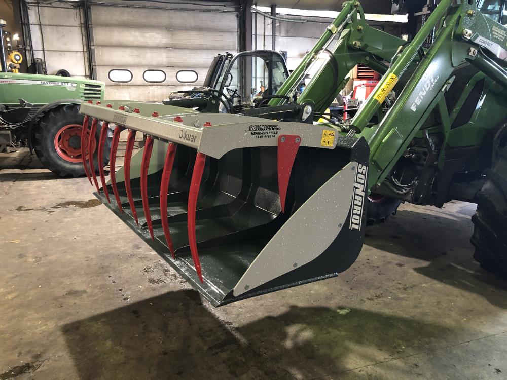Bac pelican , 1,50 m , euro , de stock