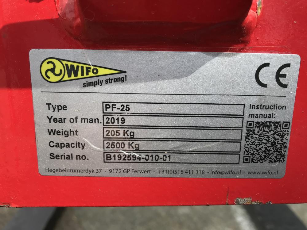 Fourche à palettes , 2500 kg , jcb , claas