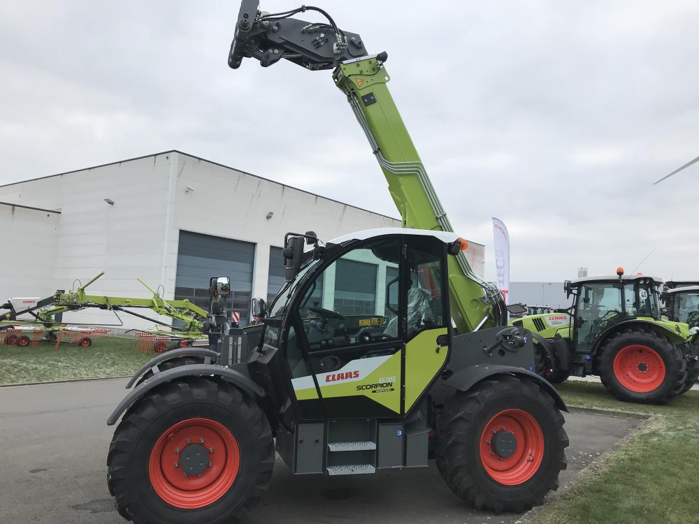 TELESCOPIQUE , claas 732 , scorpion , 7m , 3,2 t 