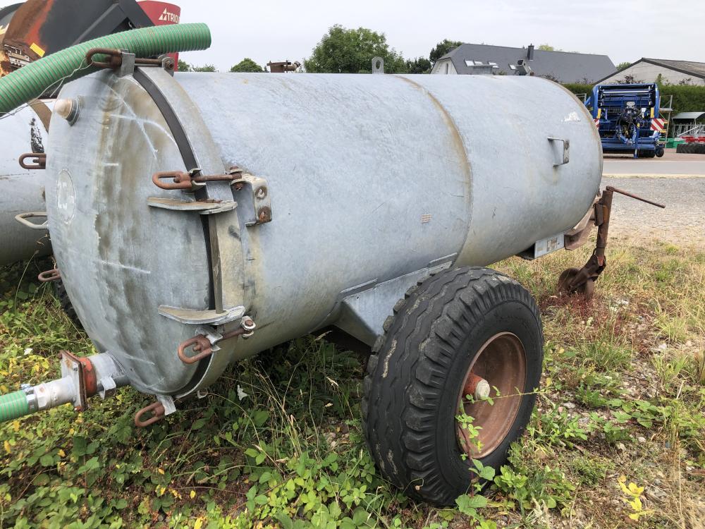 Tonneau , tonne , lisier eaux