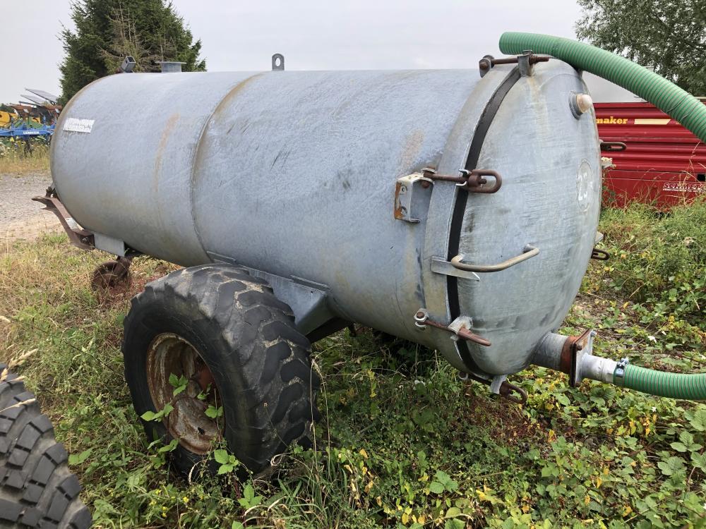Tonneau , tonne , lisier eaux